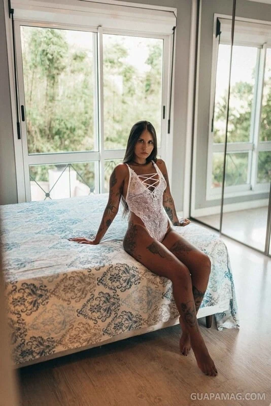 Bianca Letícia Pelada